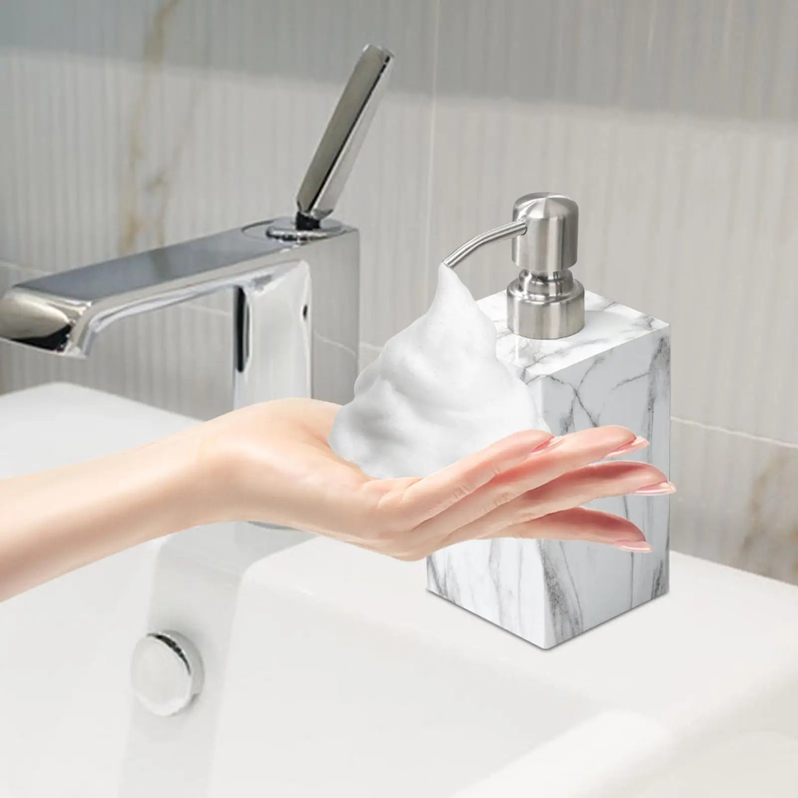 distributeur de lotion en résine durable pour salle de bain - vue 4 sur 6