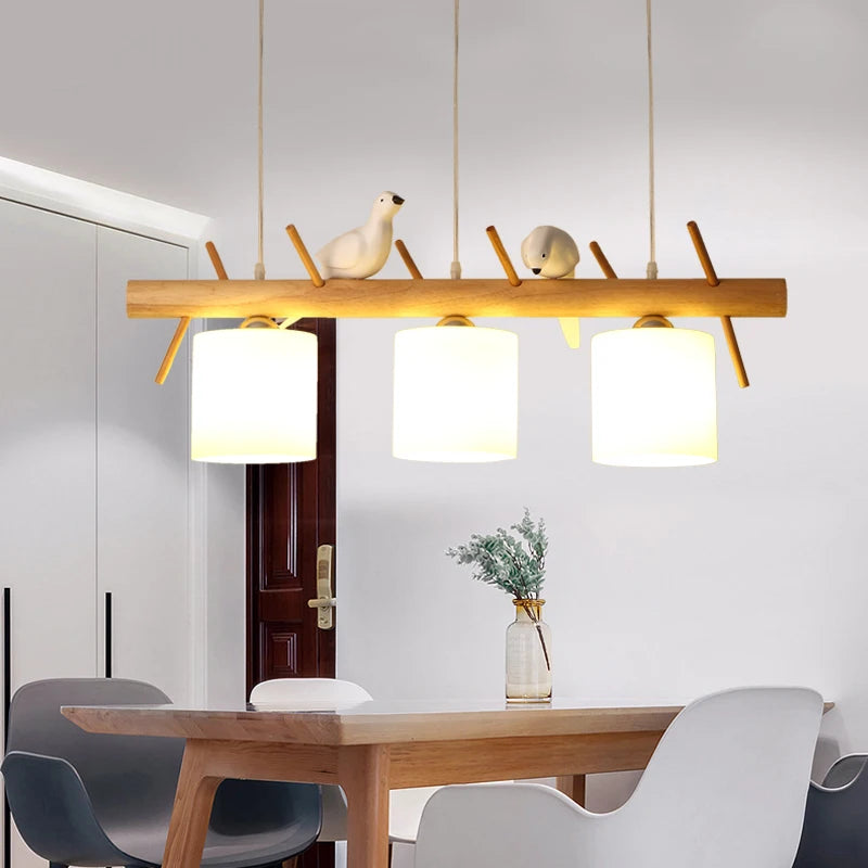 Lustre nordique en bois massif avec oiseaux - vue 4 sur 9
