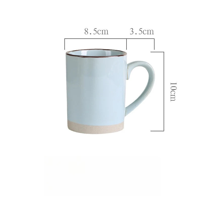 Tasse artisanale en céramique style rétro texturé café