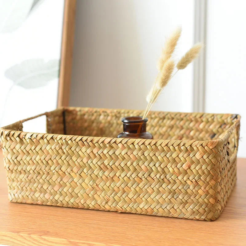grand panier en jonc de mer tissé pour rangement et décoration - vue 5 sur 10