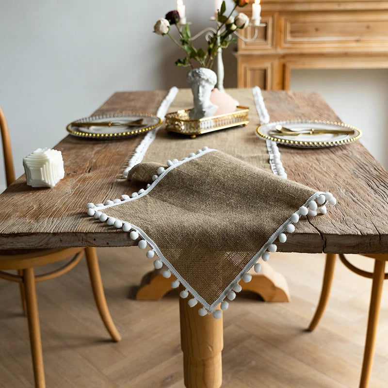 Chemin de table toile jute beige pompons champetre - vue 6 sur 7