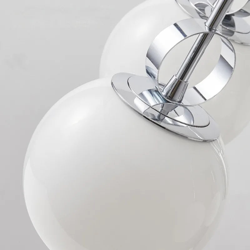 Modern minimalist multi-head pendant light with decorative bubbles - vue 5 sur 8