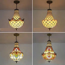 lustre vintage méditerranéen en vitrail pour intérieur élégant