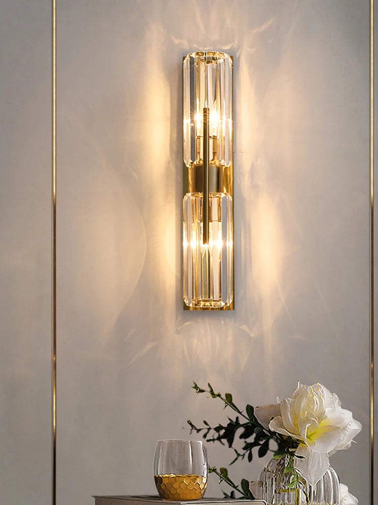 Modern crystal wall light minimalist style for contemporary interiors - vue 3 sur 14