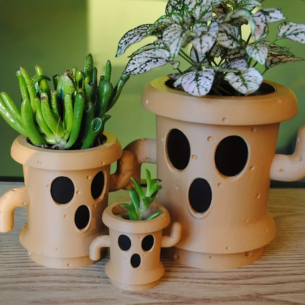 Cute Succulent Planter, Desk Décor, Gyroid Gift, Air Plant Pot, Cute Planter Pot Desk pen holder - vue 1 sur 7
