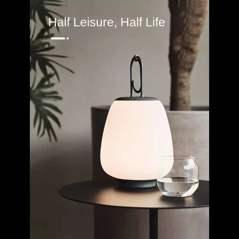 lampe de table rechargeable nordique design pour divers espaces - vue 3 sur 9