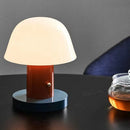 lampe à poser rétro danoise ambiance chaleureuse et décorative