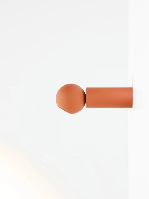 Modern minimalist wall light for elegant interior decor - vue 3 sur 12