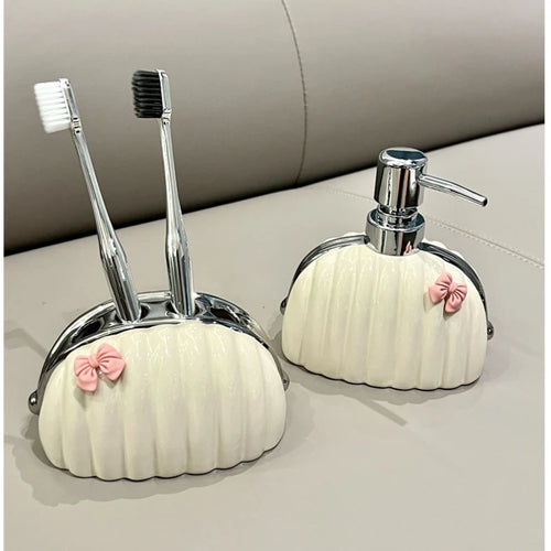 Nordic Ceramic Emulsion Bottle, Elegant Bag-Shaped Shampoo Dispenser, Exquisite Soap Bottle, Bathroom Accessories - vue 2 sur 9