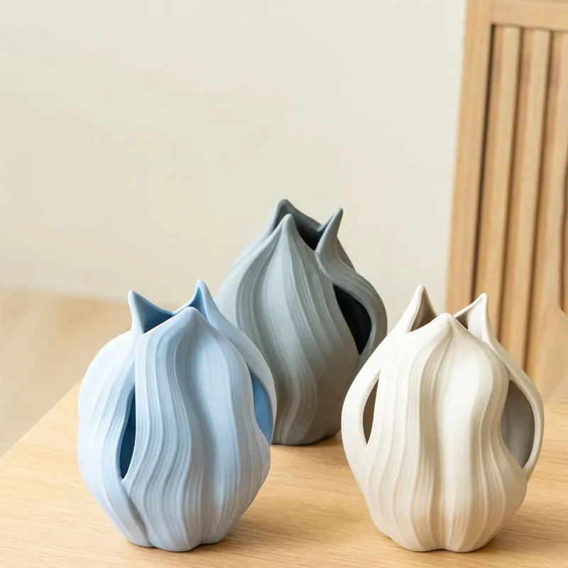vase en céramique nordique pour décoration et arrangements floraux - vue 3 sur 8