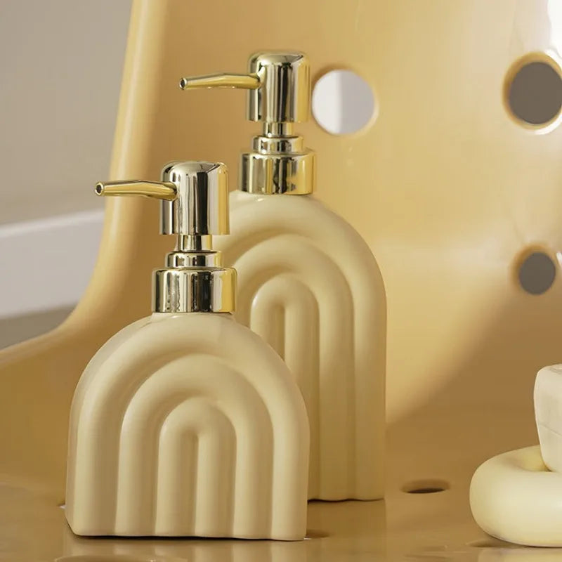 distributeur de savon en céramique pour shampoing et eau portable - vue 3 sur 21