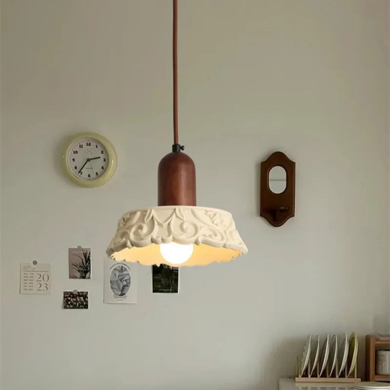 lustre créatif antique en résine pour décoration rétro - vue 7 sur 14