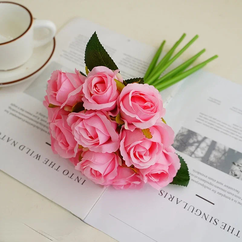bouquet de roses artificielles en soie décoration florale pour table - vue 13 sur 15