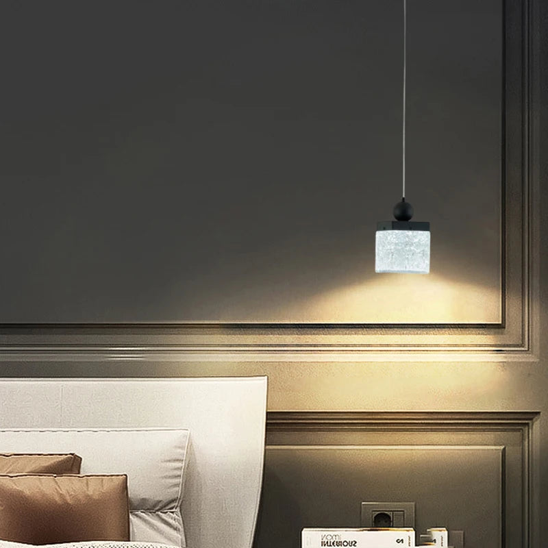 plafonnier led en résine transparente et métal noir style moderne - vue 5 sur 7