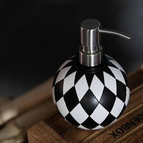 distributeur de savon moderne en damier pour cuisine et salle de bain - vue 5 sur 6