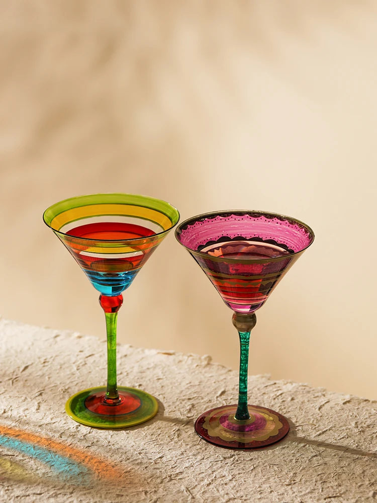 Verres à vin rouge style nordique pied design - vue 2 sur 7