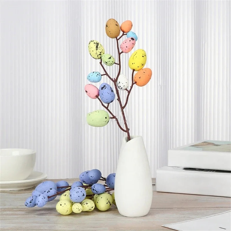Easter decorations with branches and colourful eggs 2025 - vue 4 sur 16