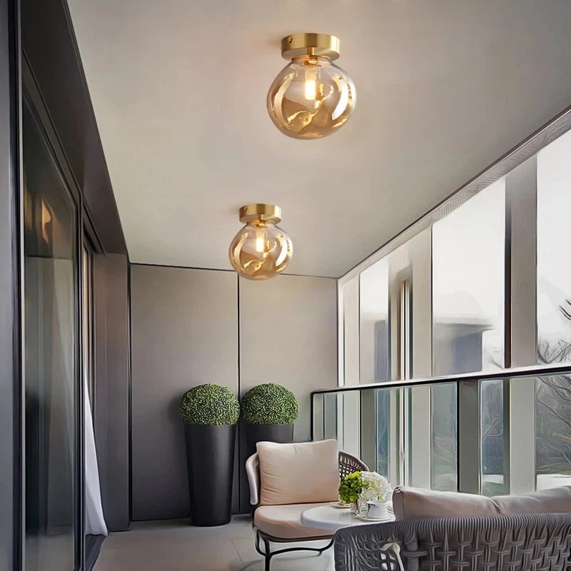 Plafonnier LED en verre au design moderne
