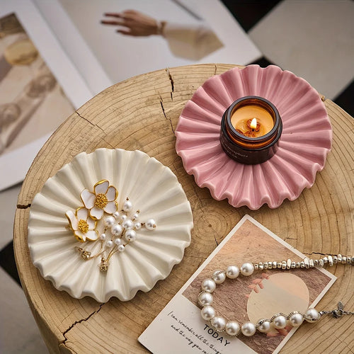 plateau à bijoux élégant en céramique design festonné moderne - vue 3 sur 8