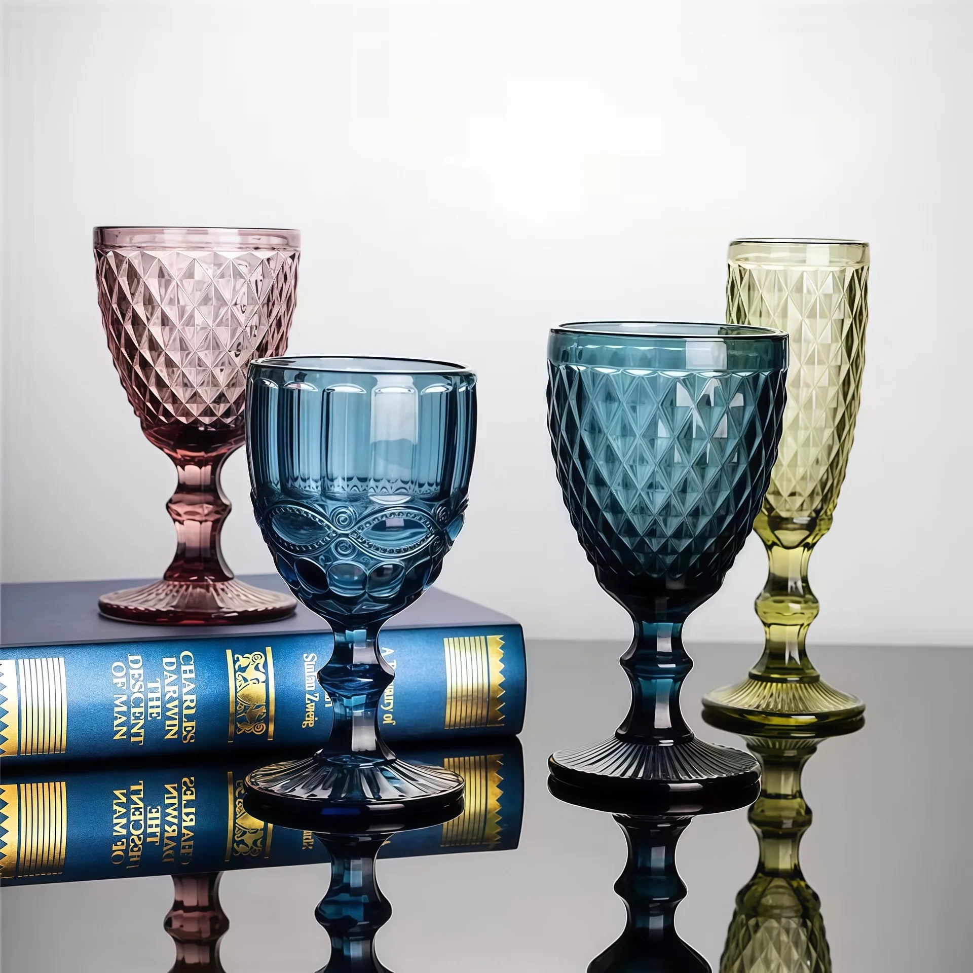 Verre à vin rétro relief style européen épais - vue 3 sur 6