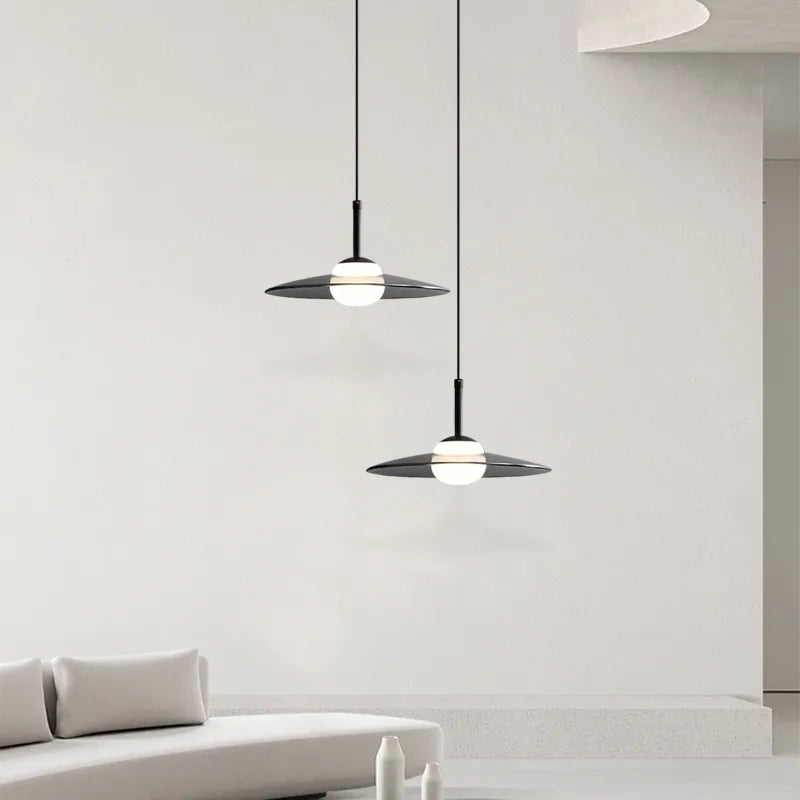 Suspension minimaliste italienne pour salle à manger