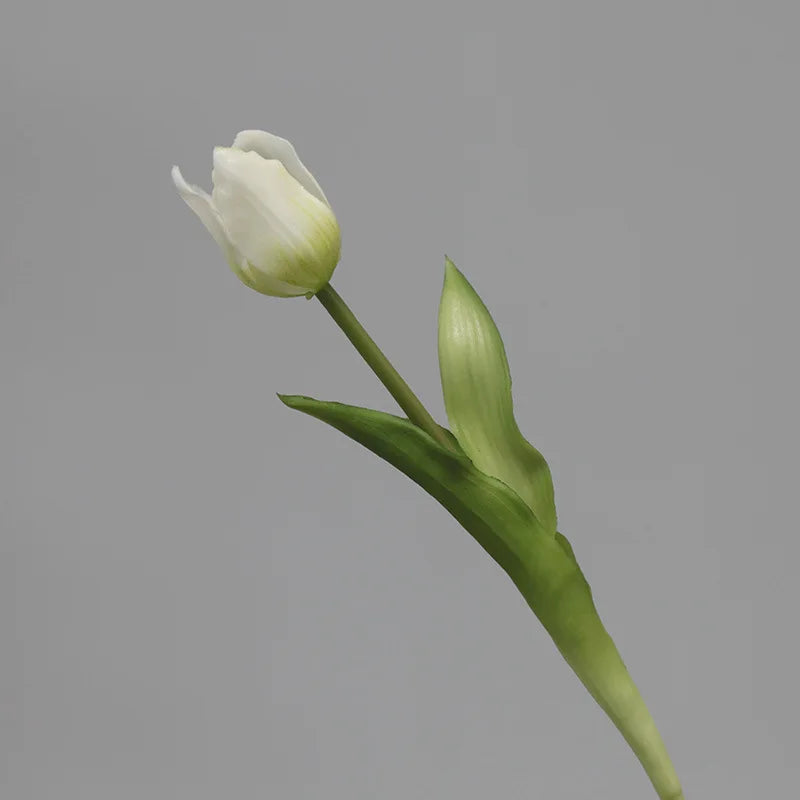 Realistic artificial tulips for wedding and party decorations