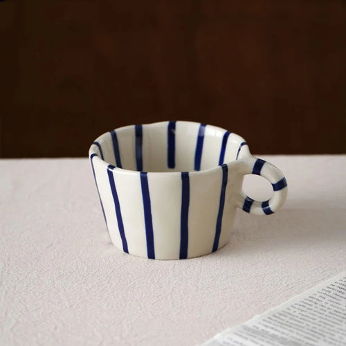 Mug céramique style nordique motifs géométriques anse peinte