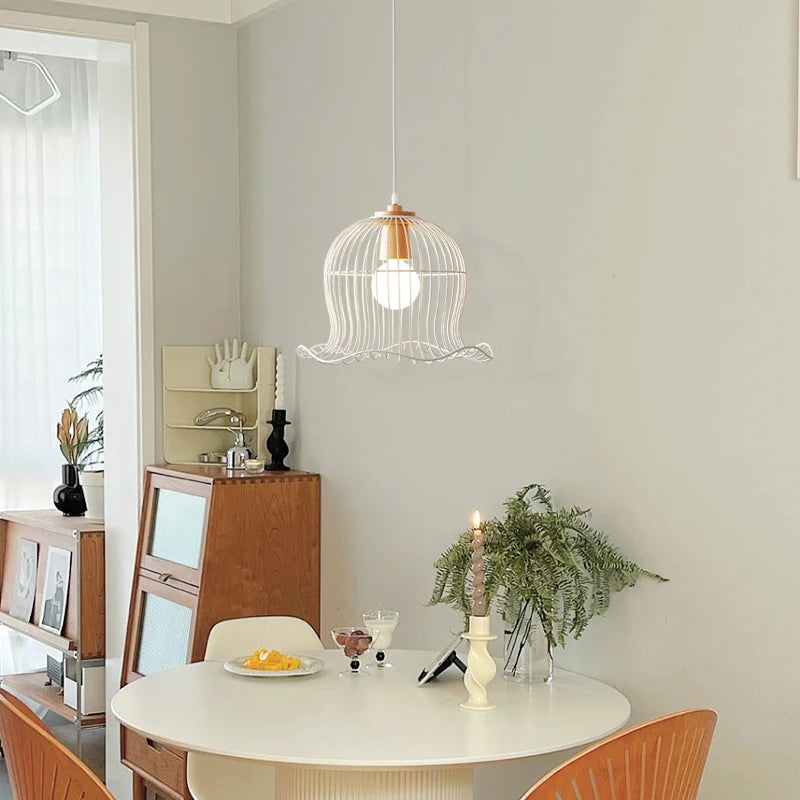 Suspension en métal blanc nordique forme de fleur Restaurant suspension lumière salon Table à manger E27 lustre éclairage 220 V - vue 4 sur 6