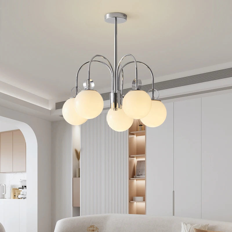 Modern minimalist multi-head pendant light with decorative bubbles - vue 3 sur 8