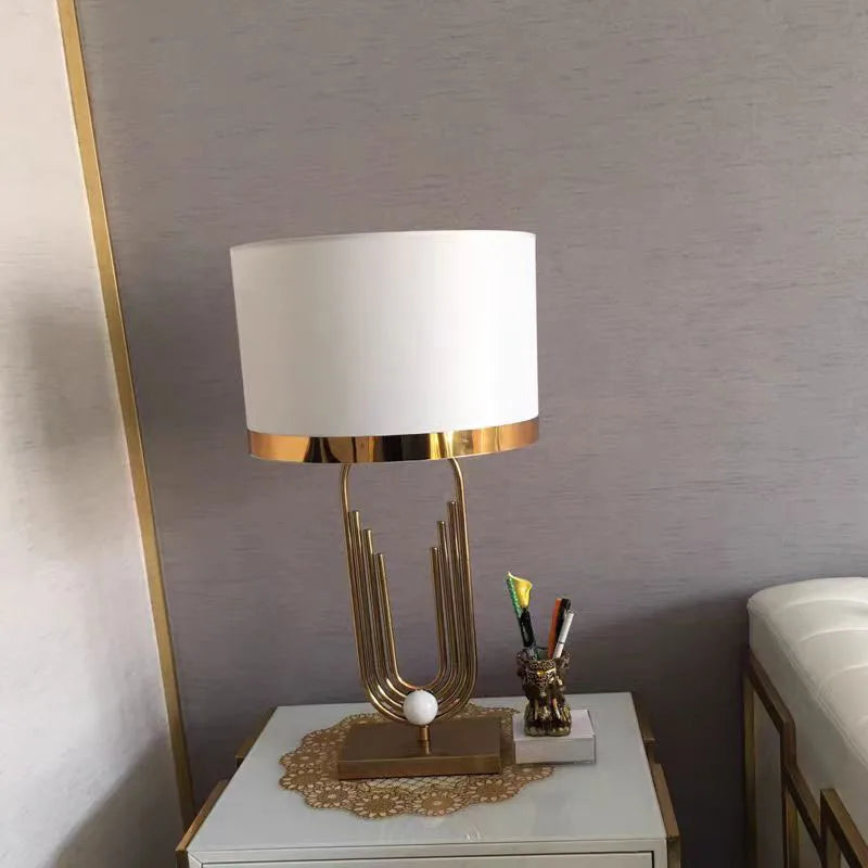 lampe à poser postmoderne en titane brossé pour décoration intérieure - vue 6 sur 7