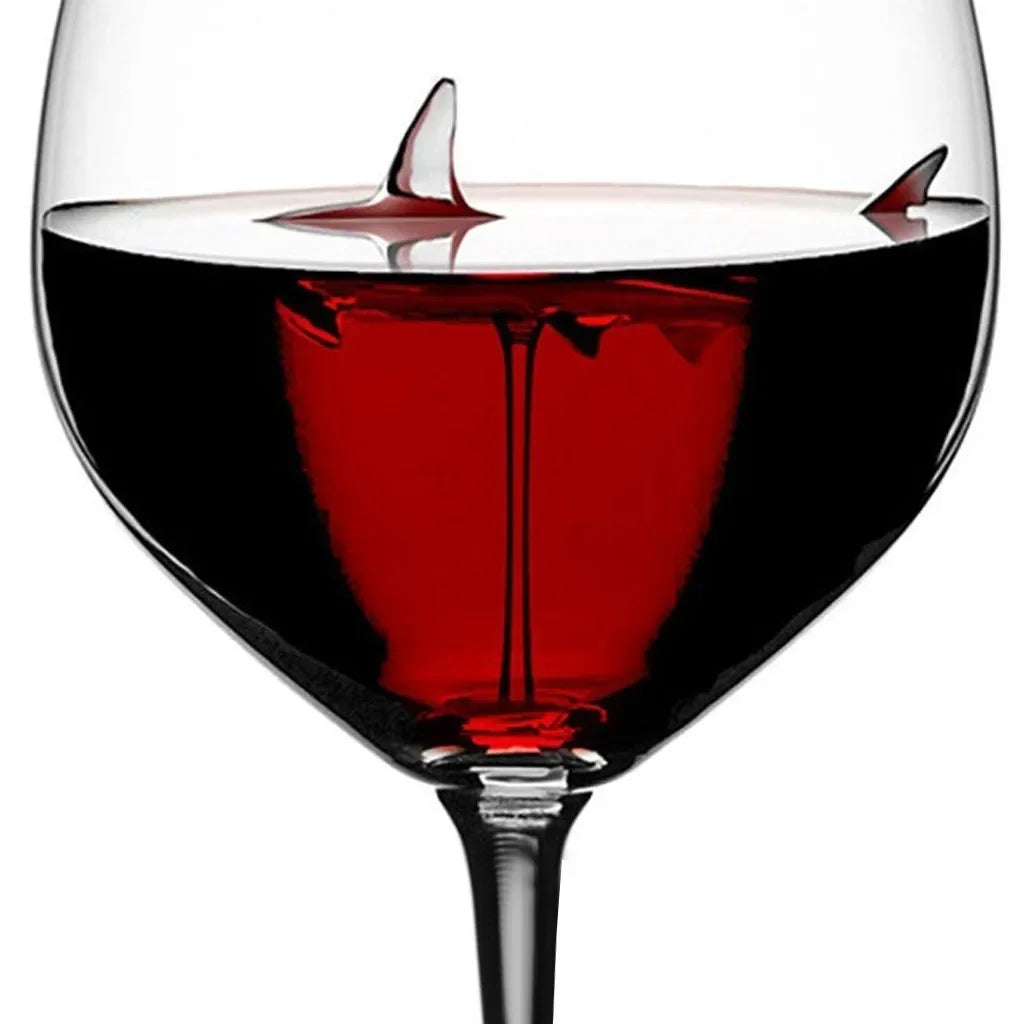 Verre à vin design talon haut requin original - vue 5 sur 8