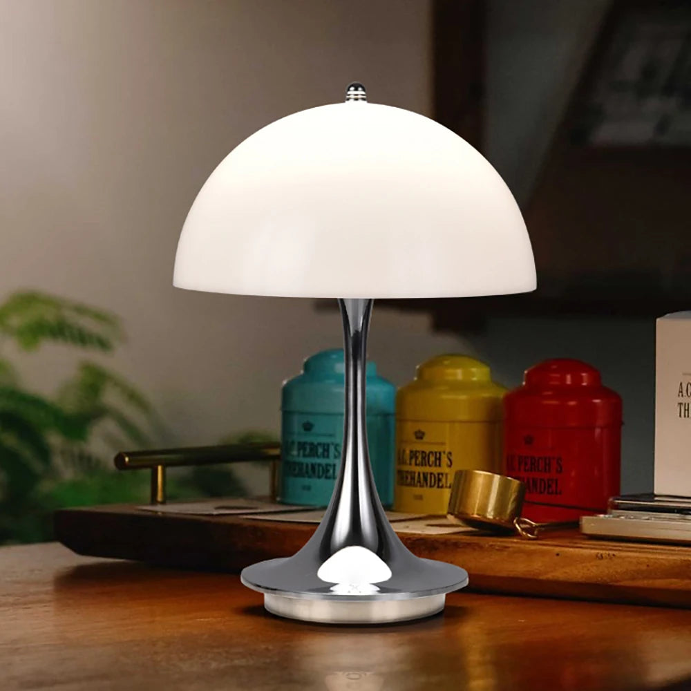 Colourful transparent lampshade LED table lamp for bedroom or restaurant - vue 3 sur 10