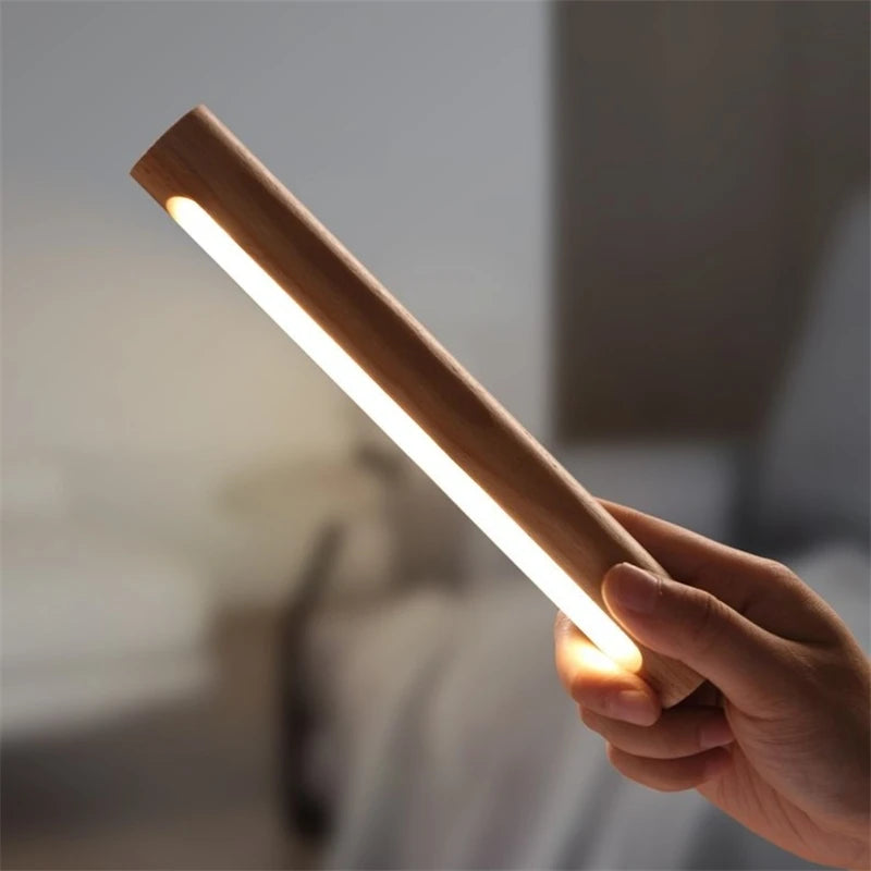 applique murale magnétique en bois avec lumière led tactile - vue 4 sur 7