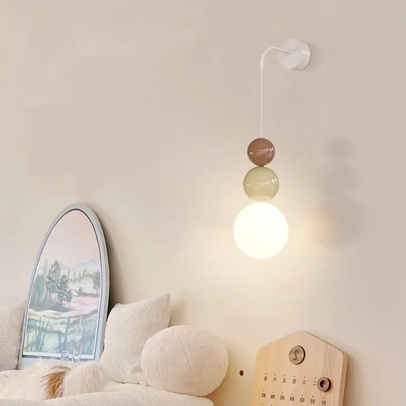 Applique murale LED macaron en résine - vue 3 sur 16