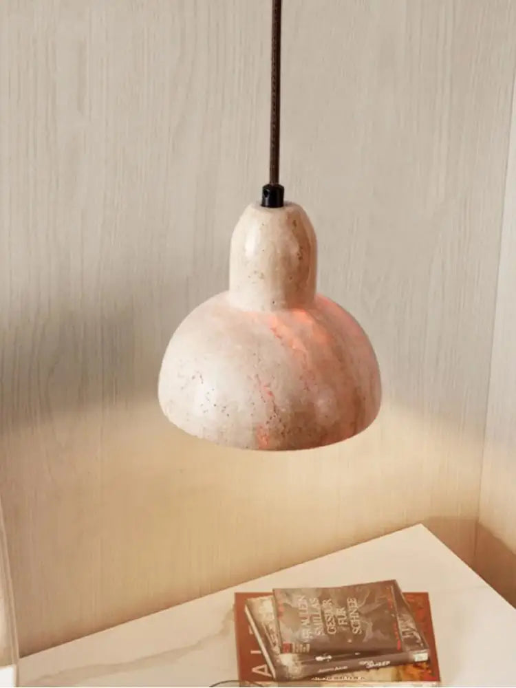 suspension créative en pierre wabi sabi pour restaurant et séjour