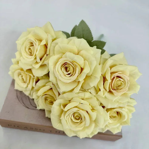 bouquet de roses artificielles en soie pour décoration festive