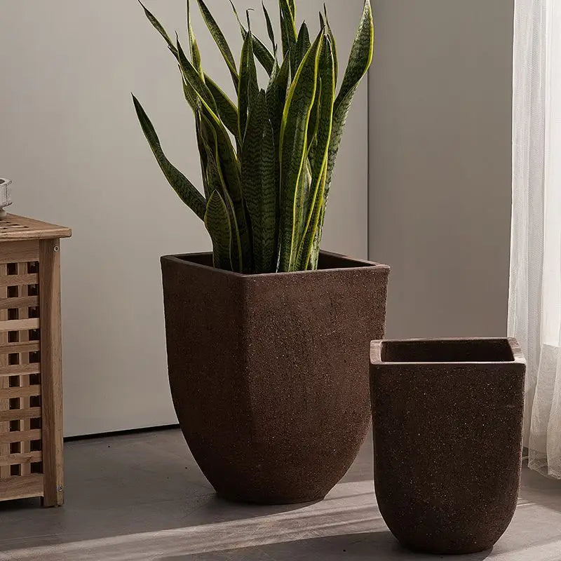 pot de fleurs en argile carrée pour jardin extérieur avec plantes respirantes - vue 6 sur 9