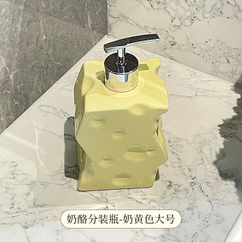 bouteille d'émulsion créative en forme de bloc de construction