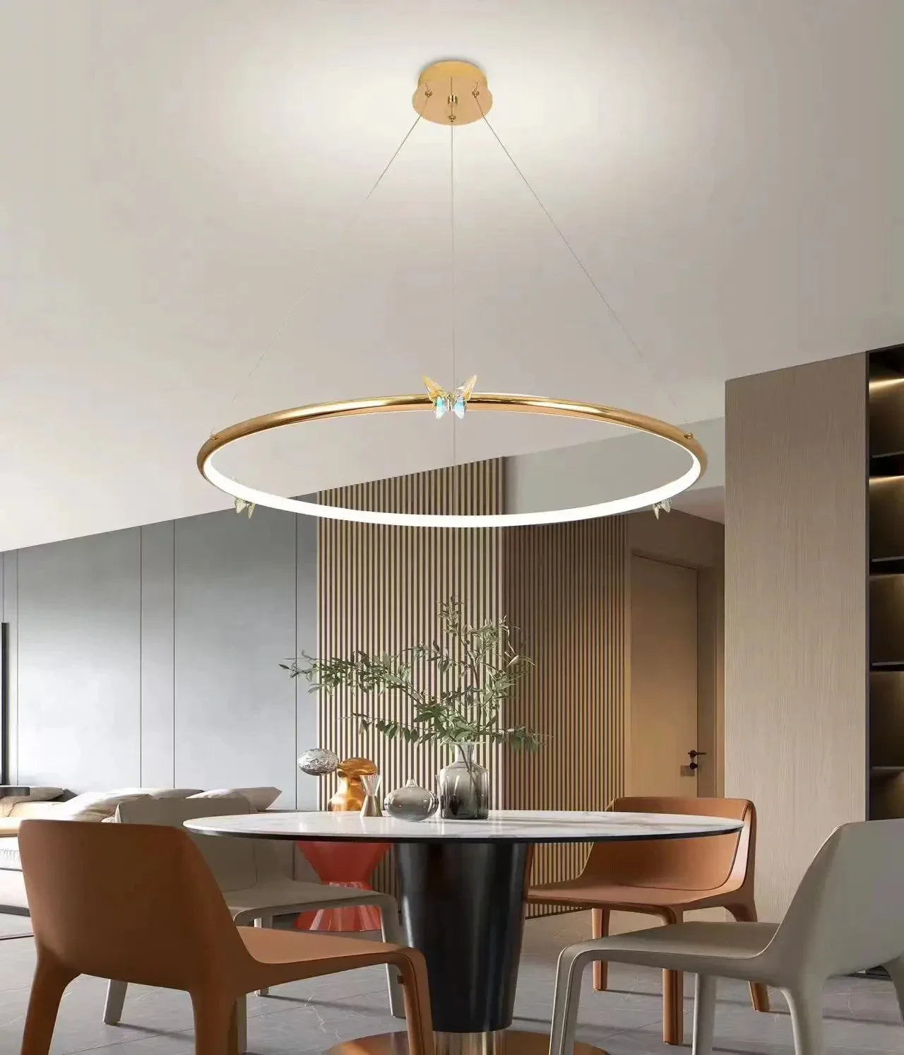 lustre moderne en forme de papillon avec anneau doré décoratif - vue 4 sur 12