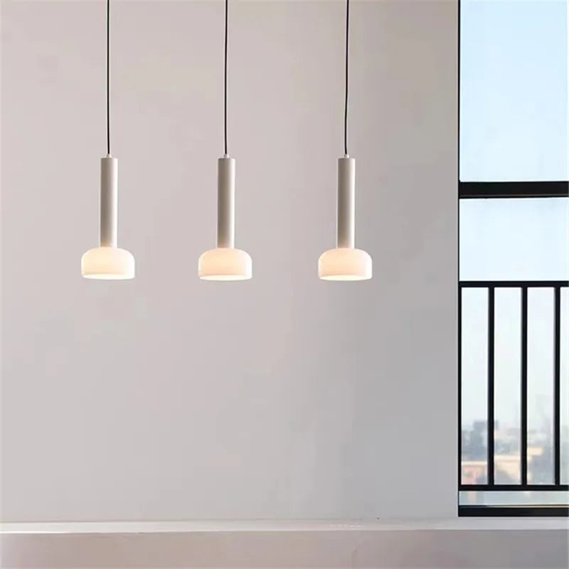 suspension design minimaliste multicolore pour décoration intérieure