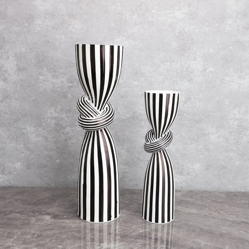 Black and White Striped Twisted Rope Knot Single Candle Holder, Resin, Dining Table Wedding Center Decoration, Modern Decoration - vue 4 sur 8