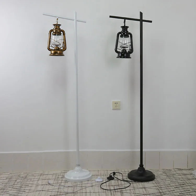 American retro floor lamp, black kerosene lamp, living room bedside lamp, Nordic industrial style iron art LED floor lamp - vue 5 sur 8