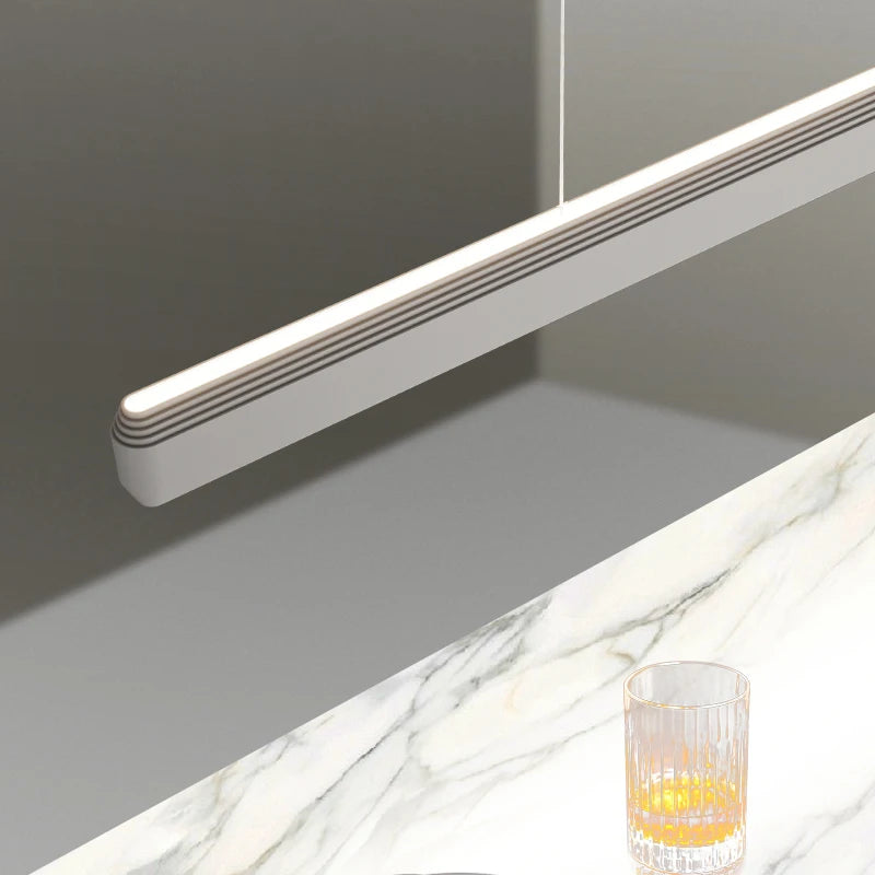 lustre suspendu au design moderne et luxueux - vue 7 sur 14