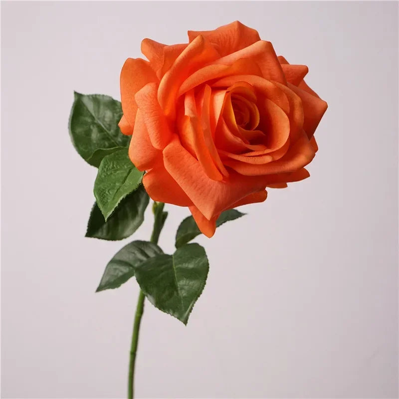 Realistic decorative white artificial roses for weddings - vue 9 sur 12