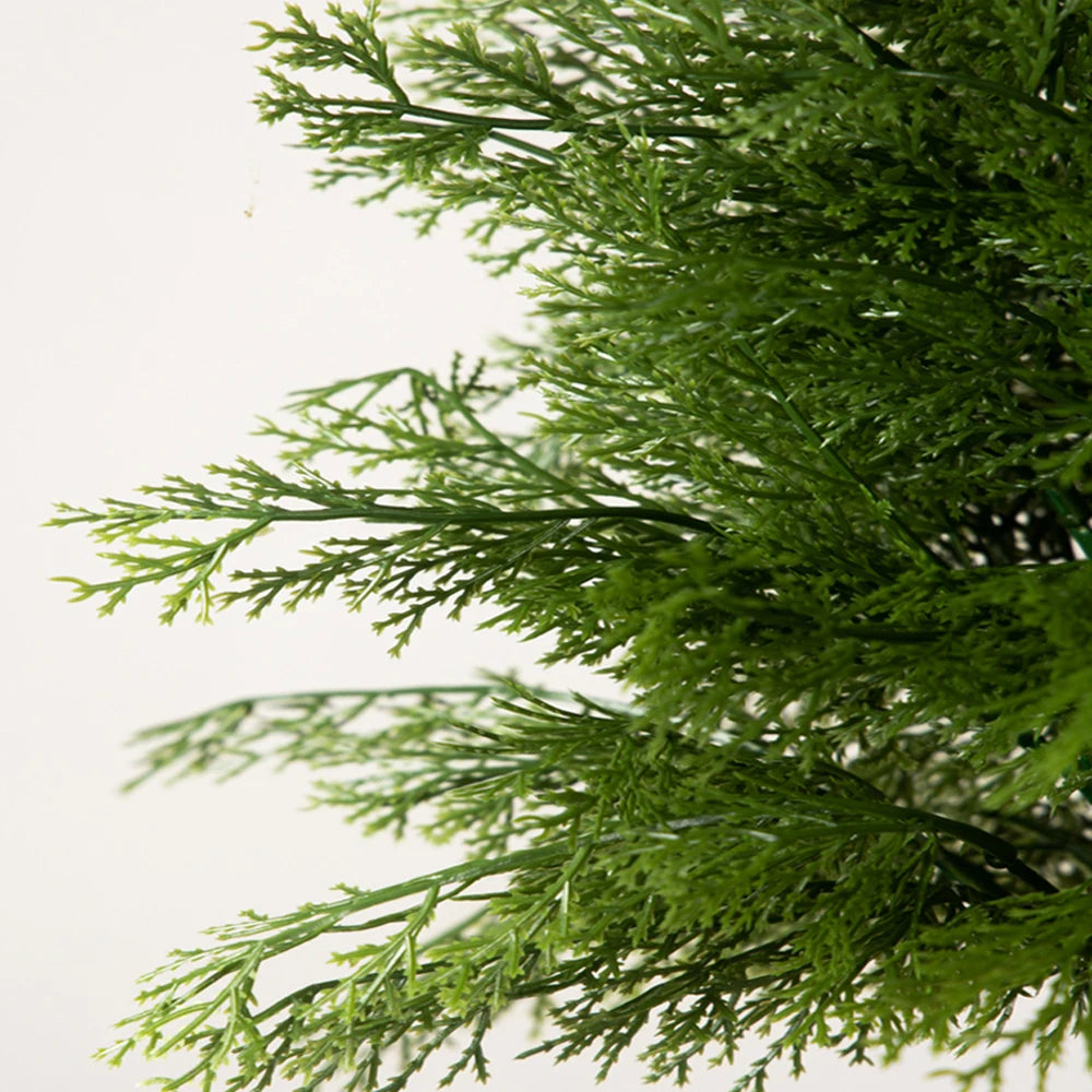 sapin de noël artificiel en plastique pour décorations festives - vue 5 sur 9