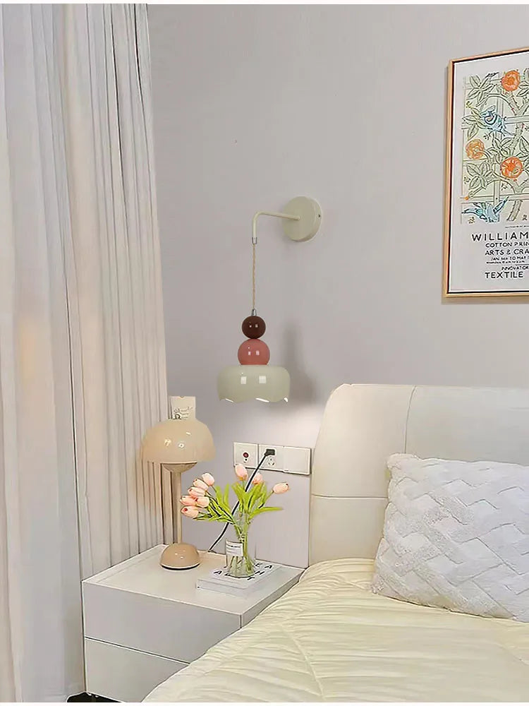 Minimalist wall light for elegant interior decoration - vue 4 sur 9