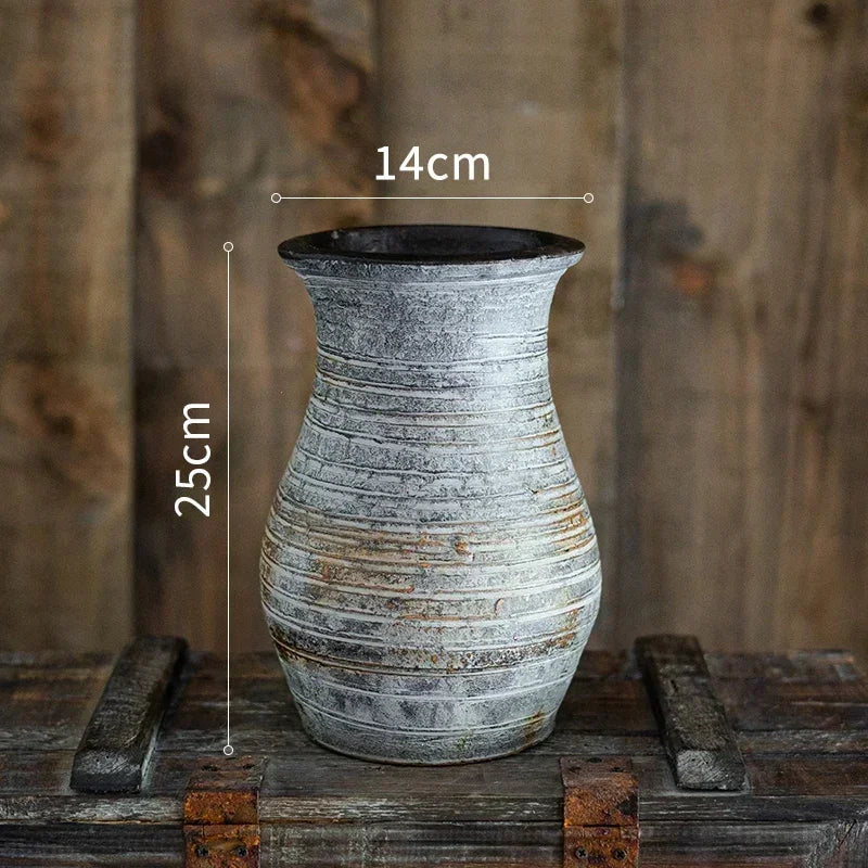 jardinières en poterie rustiques pour décoration intérieure et extérieure