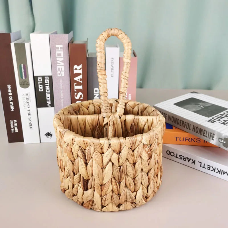 Wicker Flatware Organizer, Hand Woven Water Hyacinth Cutlery Holder for Countertop with Handle - vue 1 sur 6