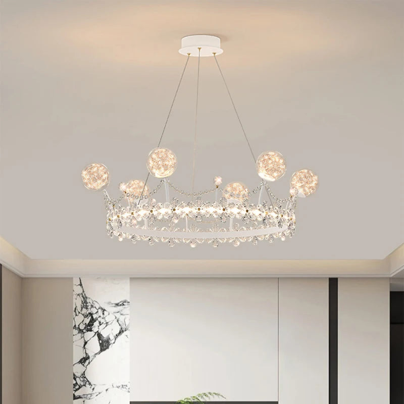 Lustres en couronne de cristal pour chambre de garçons et filles - vue 6 sur 10