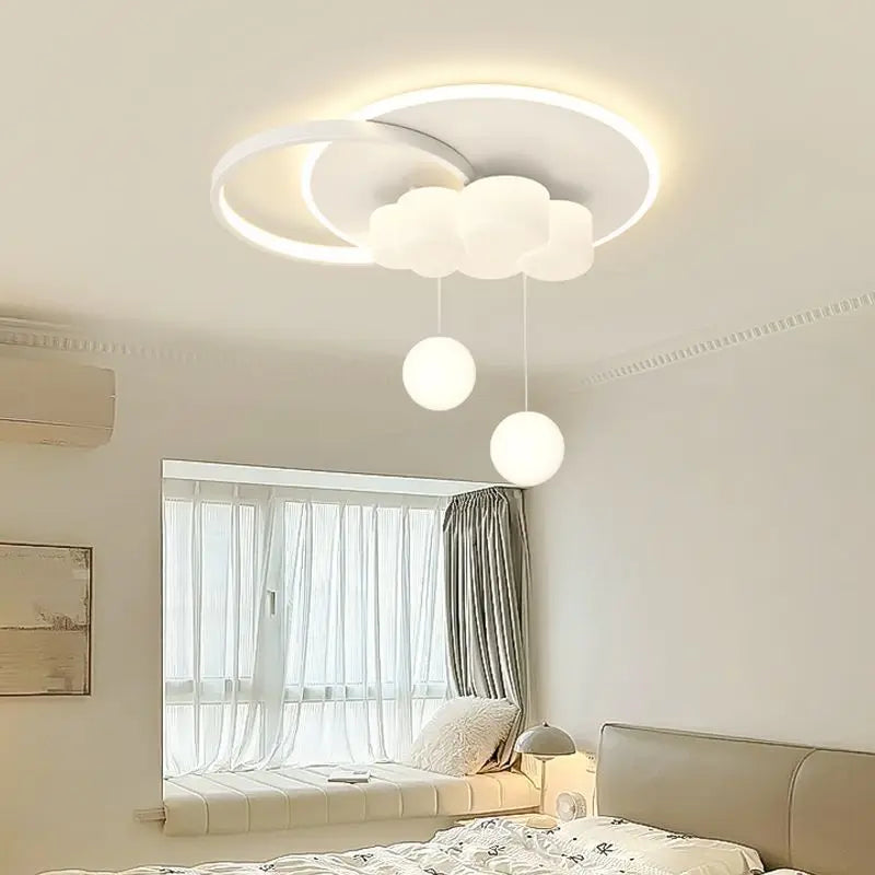 plafonnier minimaliste avec bulle suspendue et lustre en nuage - vue 2 sur 13
